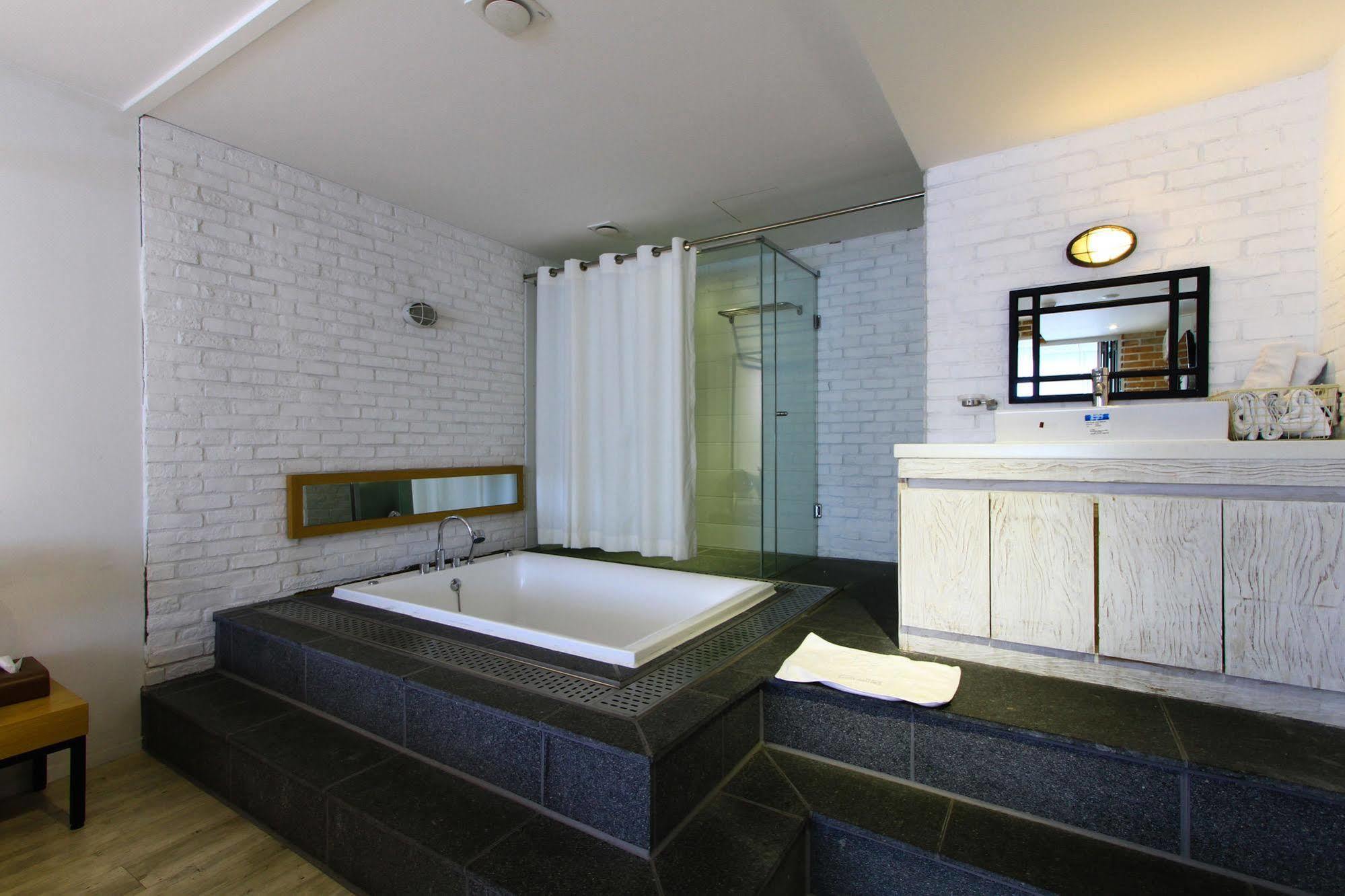 25 Hours Hotel 2 Puszan Kültér fotó